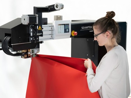 Машина для сварки пластмасс SEAMTEK W-900 AT, применение